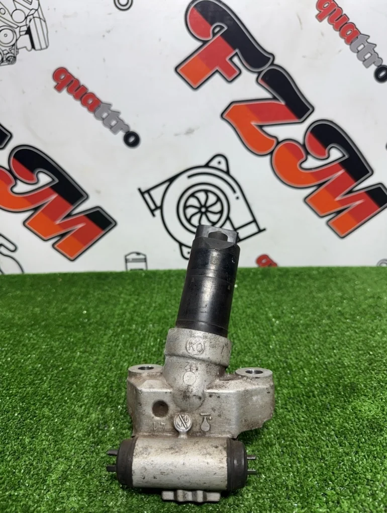 Моторчик стояночного тормоза PORSCHE Cayenne 95835209200 958, задний правый