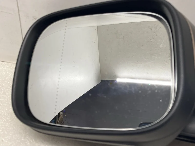 Зеркальный элемент Volvo XC70 2007-2016 30716137 3, левый