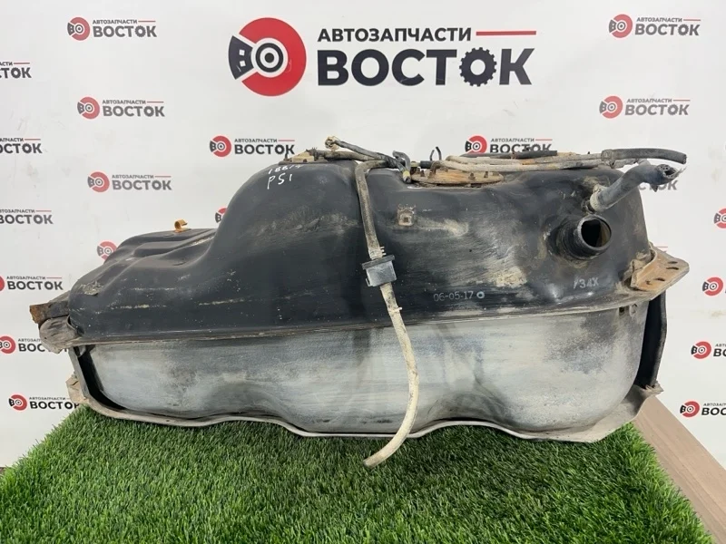 Бак топливный MITSUBISHI PAJERO SPORT 1996-2008 MR135505 K9#W 6G72