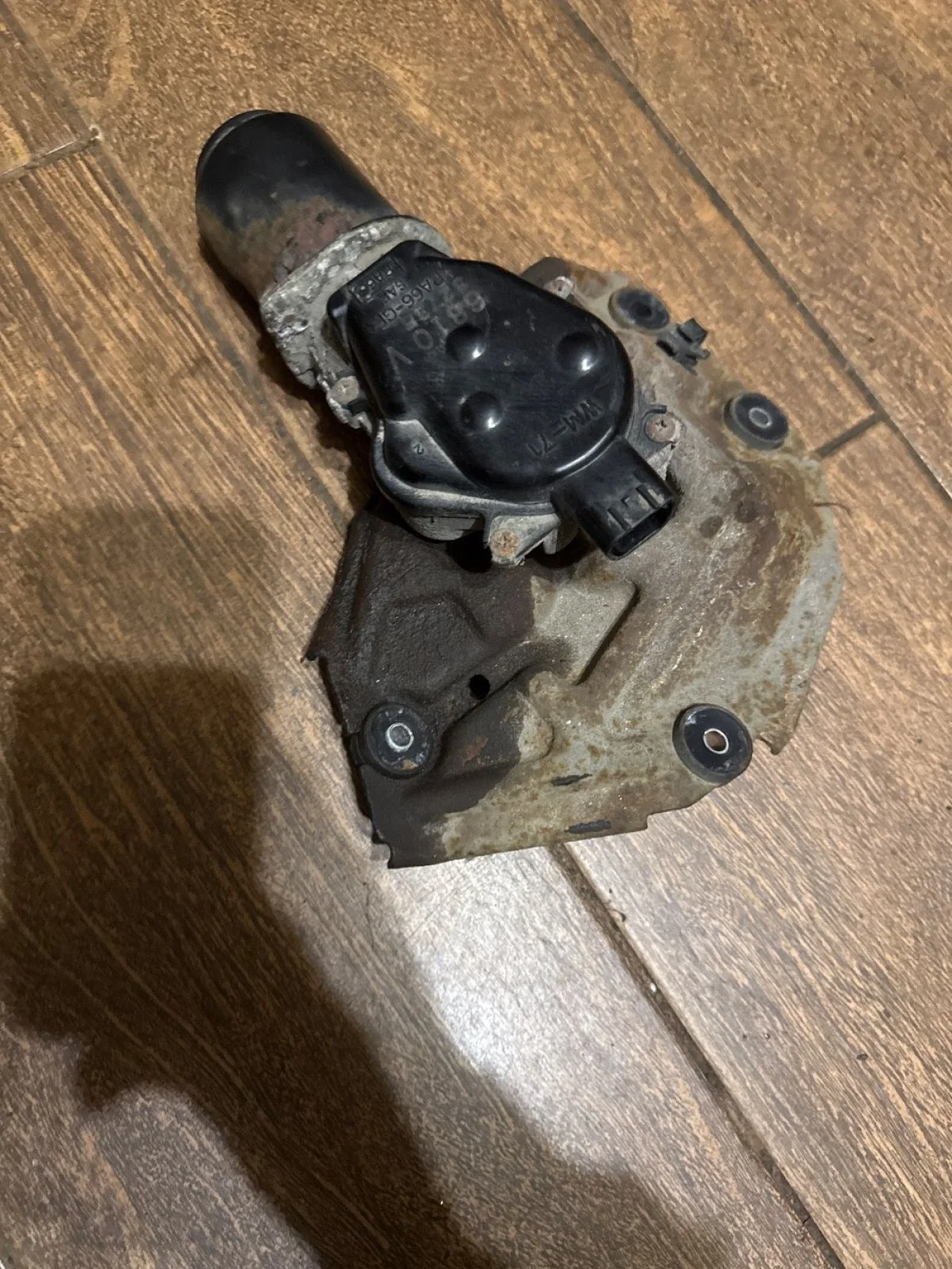 Моторчик стеклоочистителя передний Mitsubishi Lancer IX рестайлинг (2005—2010)