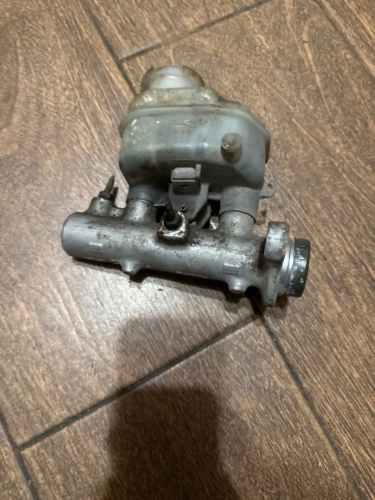 Цилиндр тормозной главный Mitsubishi Lancer IX рестайлинг (2005—2010)