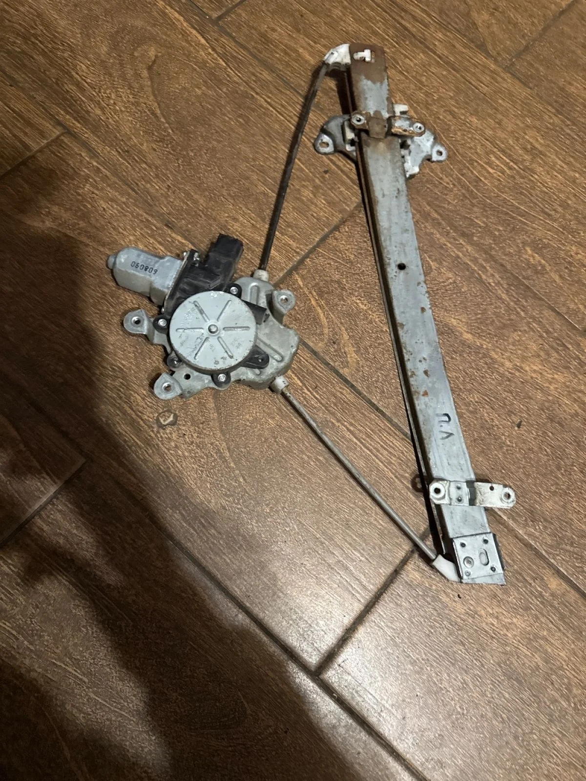 Стеклоподъемник электр. передний левый Mitsubishi Lancer IX рестайлинг (2005—2010)