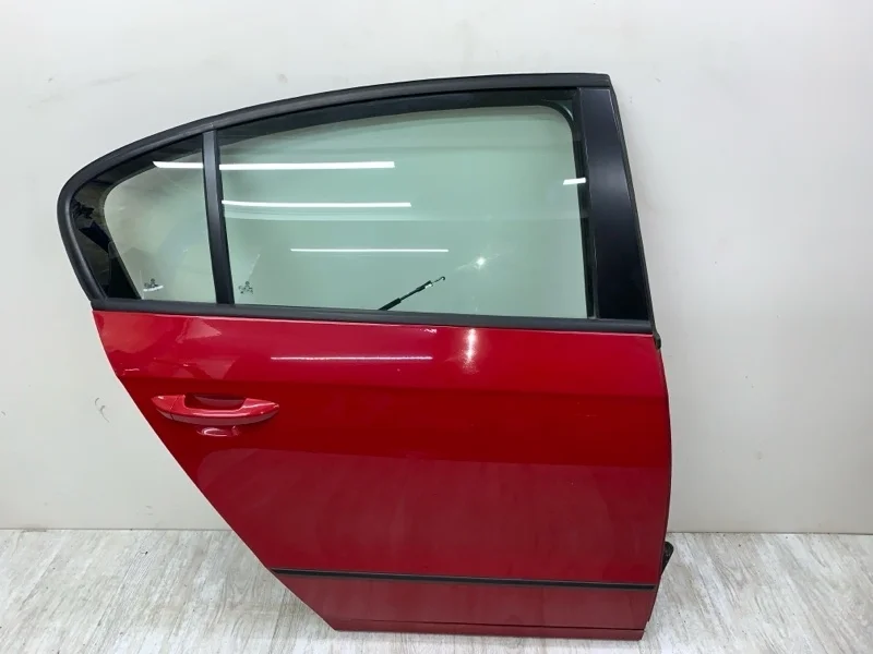 Дверь VOLKSWAGEN PASSAT B6 2010 3C5833056H СЕДАН CBDC CBD370731, задняя правая