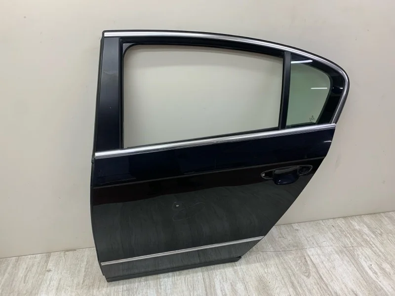 Дверь VOLKSWAGEN PASSAT B6 2008 3C5833055H СЕДАН CBAB CBA097329, задняя левая