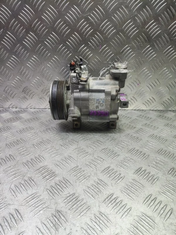 Компрессор кондиционера Subaru Impreza 73111FG002 GH7 EJ204