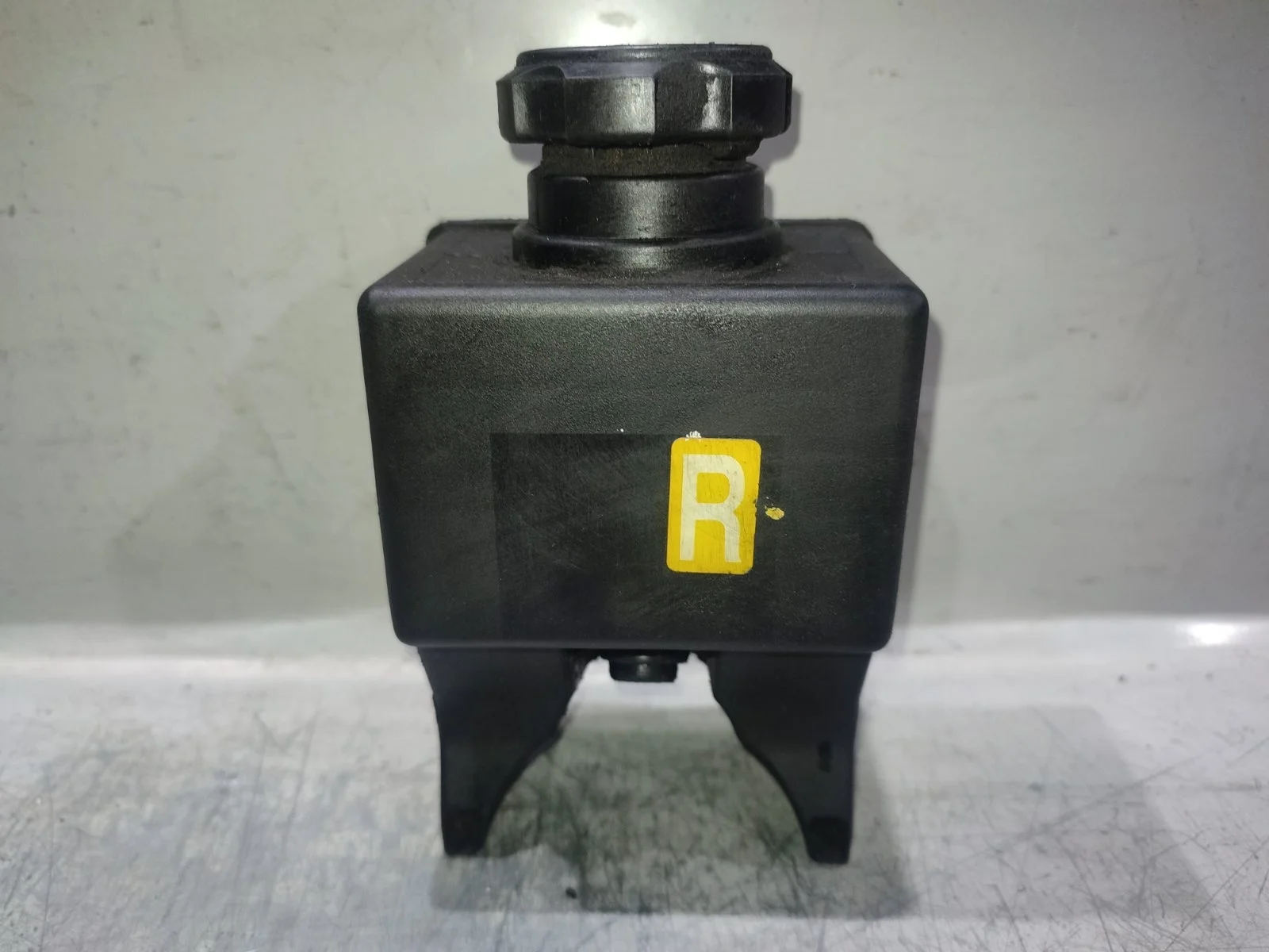 Бачок гидроусилителя гур SsangYong Kyron