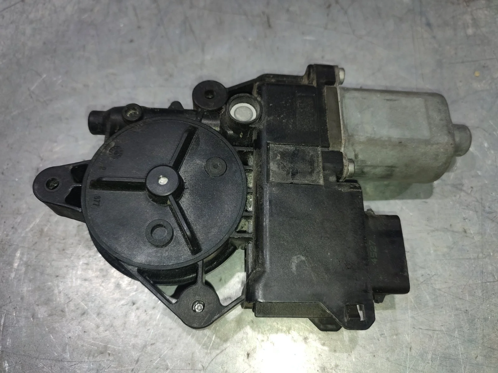 Мотор стеклоподъемника SsangYong Kyron 2009 D130