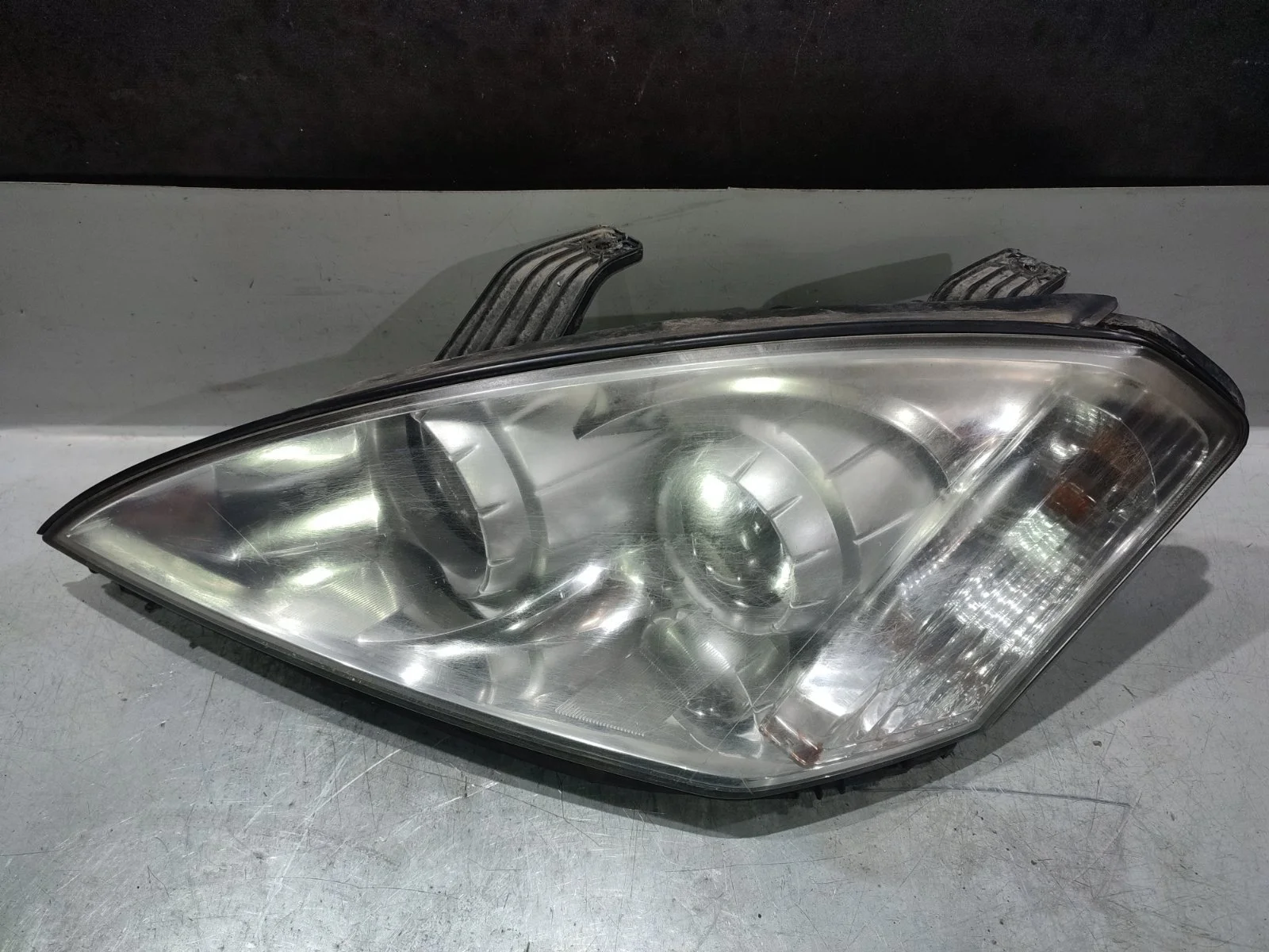 Фара SsangYong Kyron 2009 D130