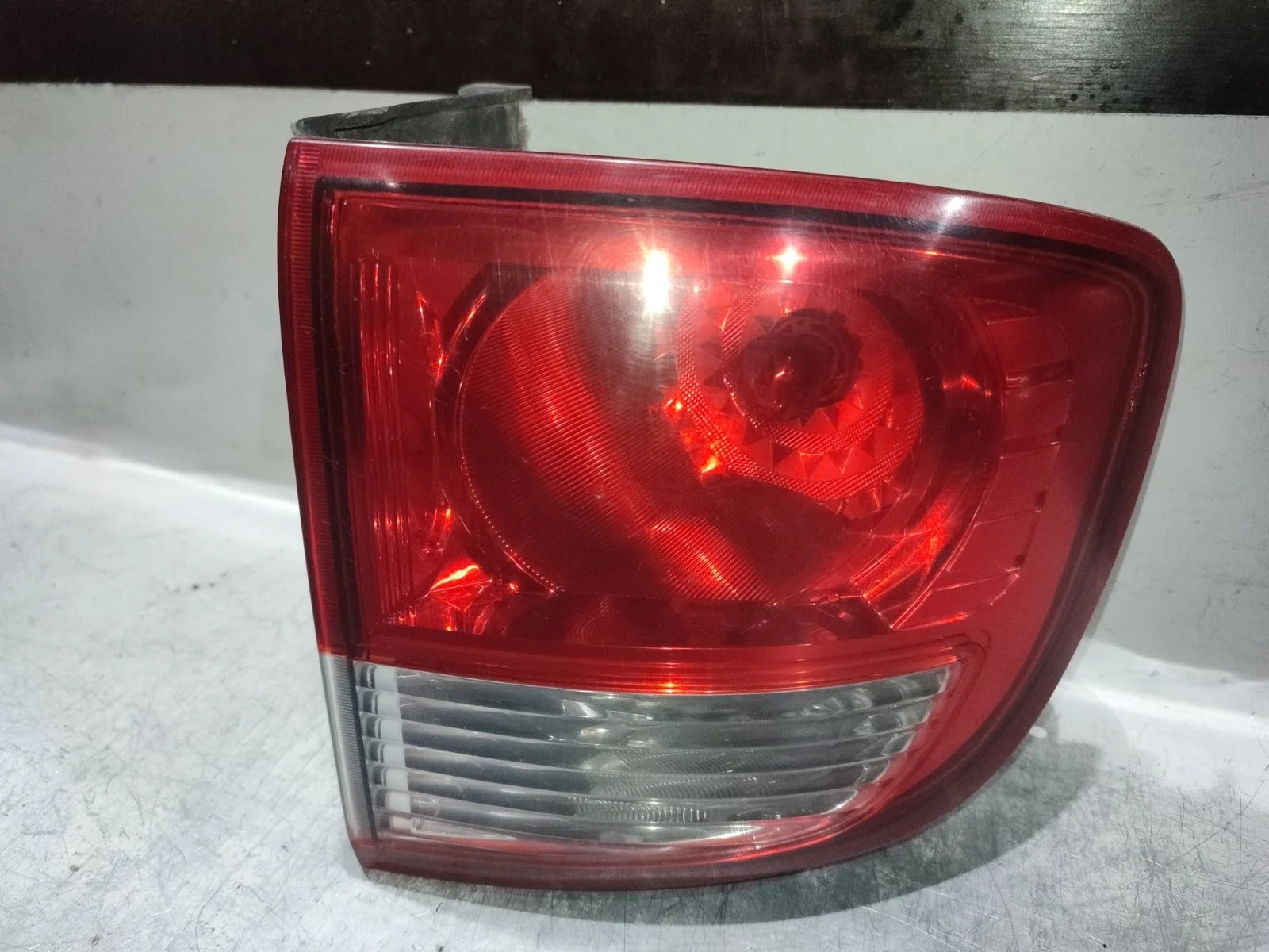 Фонарь SsangYong Kyron 2009 D130