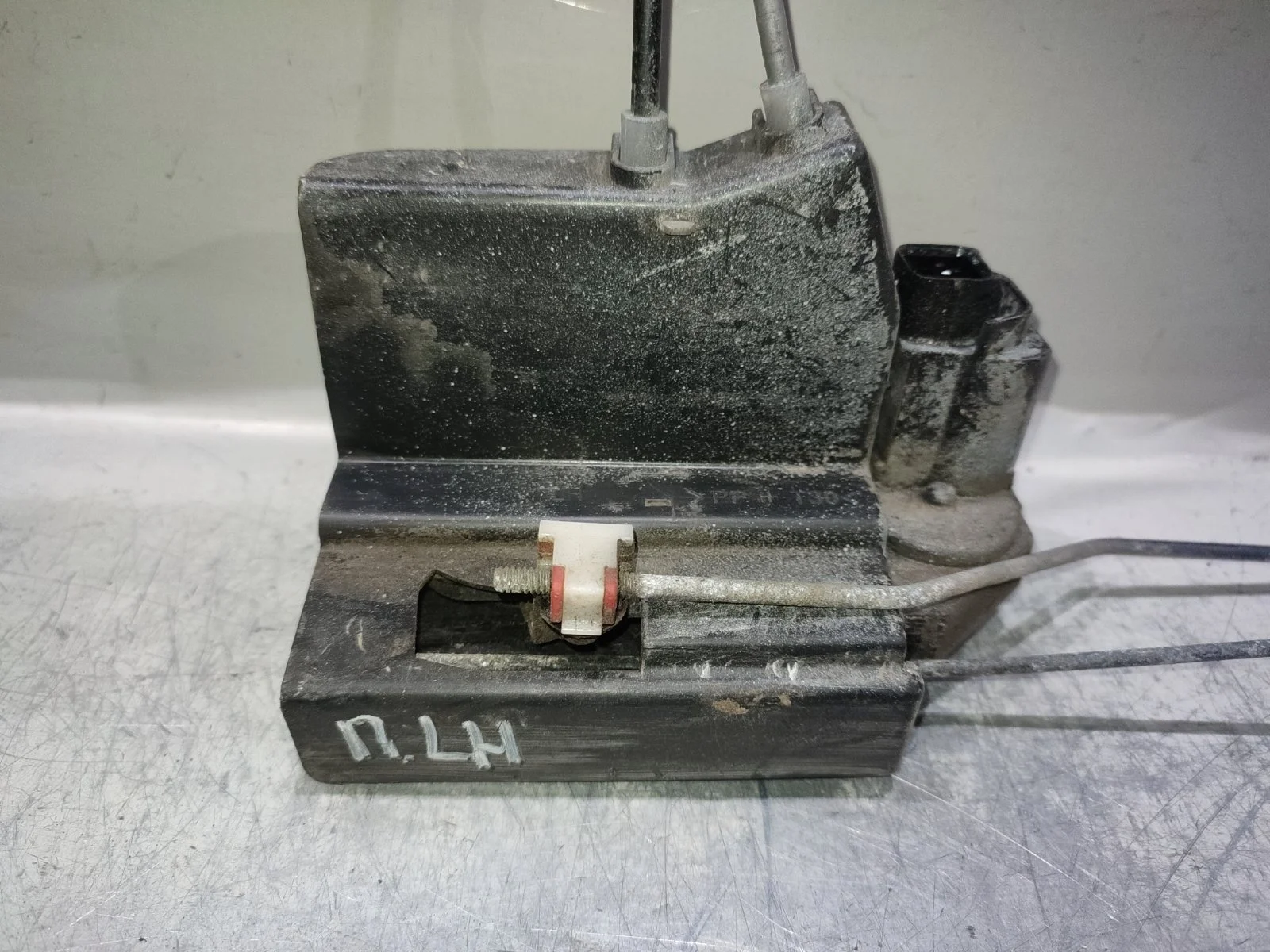 Замок двери SsangYong Kyron 2009 D130