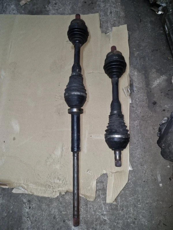 Комплект приводов Volvo xc90 2006