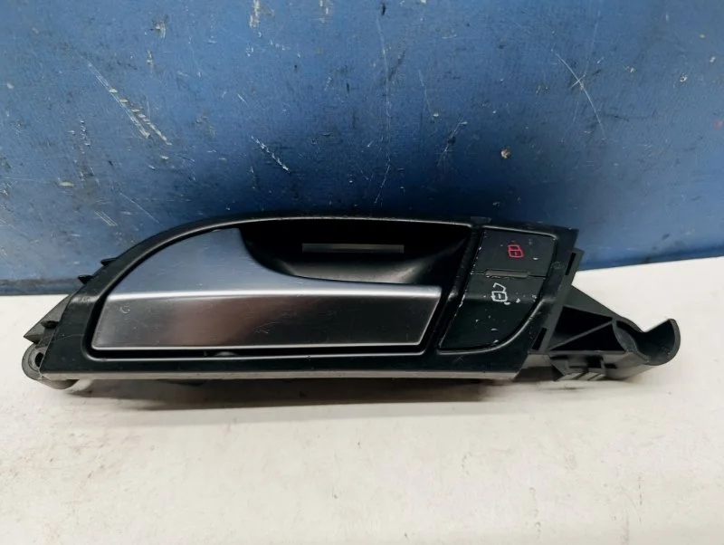 Ручка двери внутренняя Audi Q7 2005 - 2015 4L0837019AH77, передняя