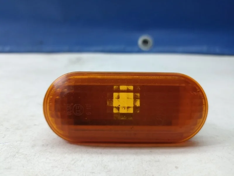 Повторитель поворота в крыло Ford Fusion 2002 - 2012 4360568