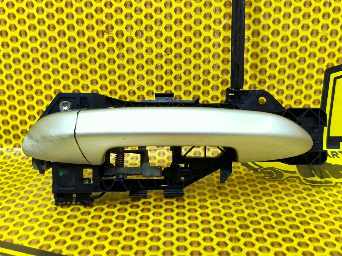 Ручка двери наружная Volkswagen Passat 2006 3C0837205 B6 BVZ, передняя левая