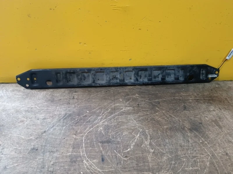 Кронштейн радиатора Volvo S60 2010-2013