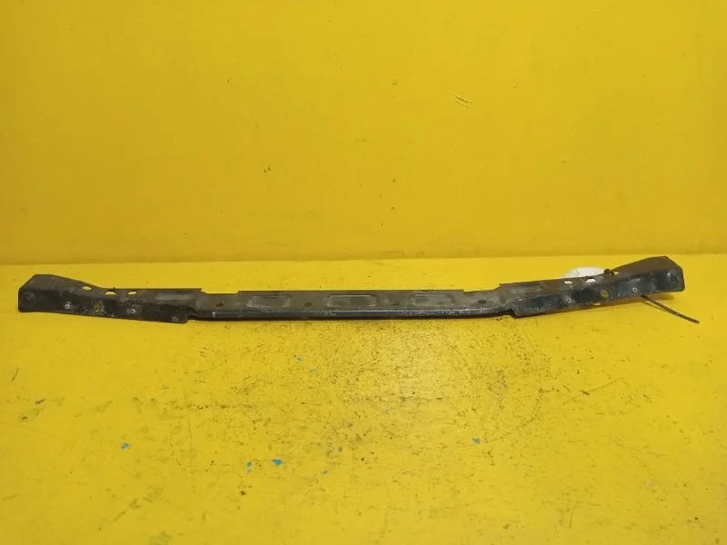 Кронштейн бампера MITSUBISHI Outlander 1 2003-2007