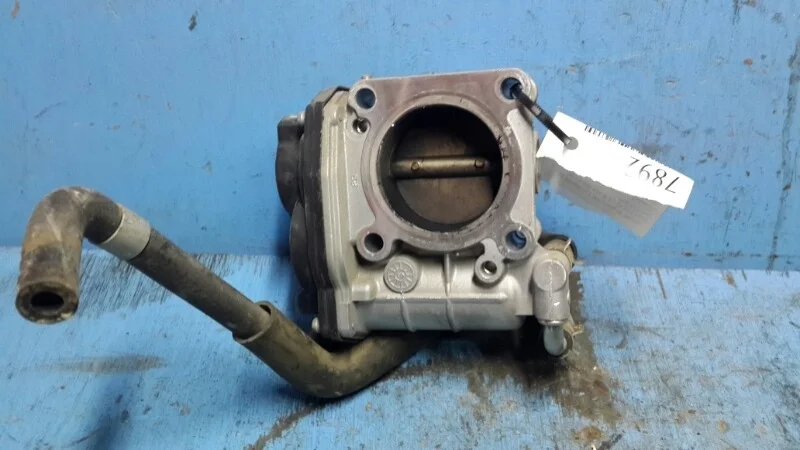 Дроссельная заслонка Infiniti G 2008-2014