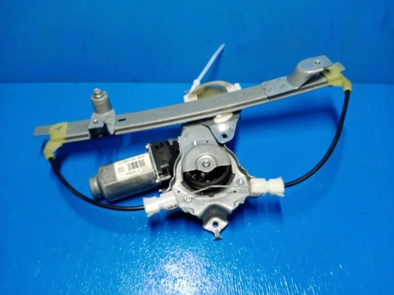 Стеклоподъемник Nissan Qashqai J10 2006-2014