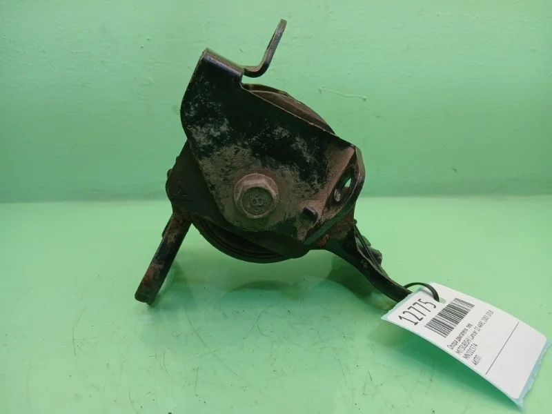 Опора двигателя MITSUBISHI Lancer 10 2007-2018