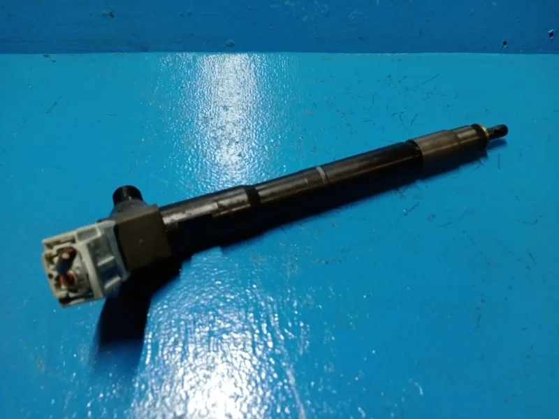 Форсунка топливная Mazda CX-5 2011-2017
