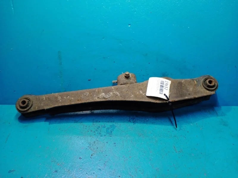 Рычаг поперечный нижний MITSUBISHI Lancer 10 2007-2015