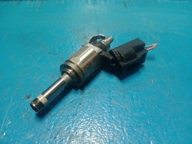 Форсунка топливная Mazda 3, 6, CX-5 2012-2017