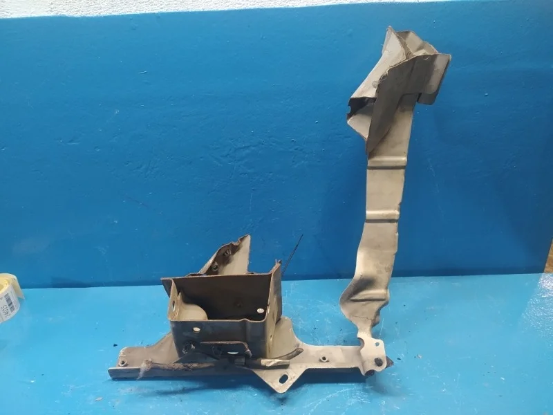 Кронштейн фары Nissan Teana J32 2008-2014