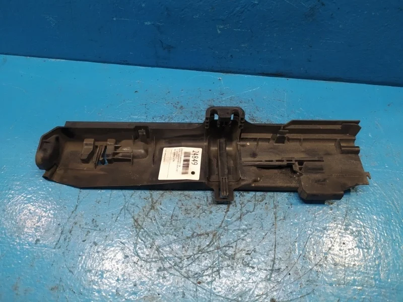 Дефлектор радиатора BMW 1-Series 2004-2007