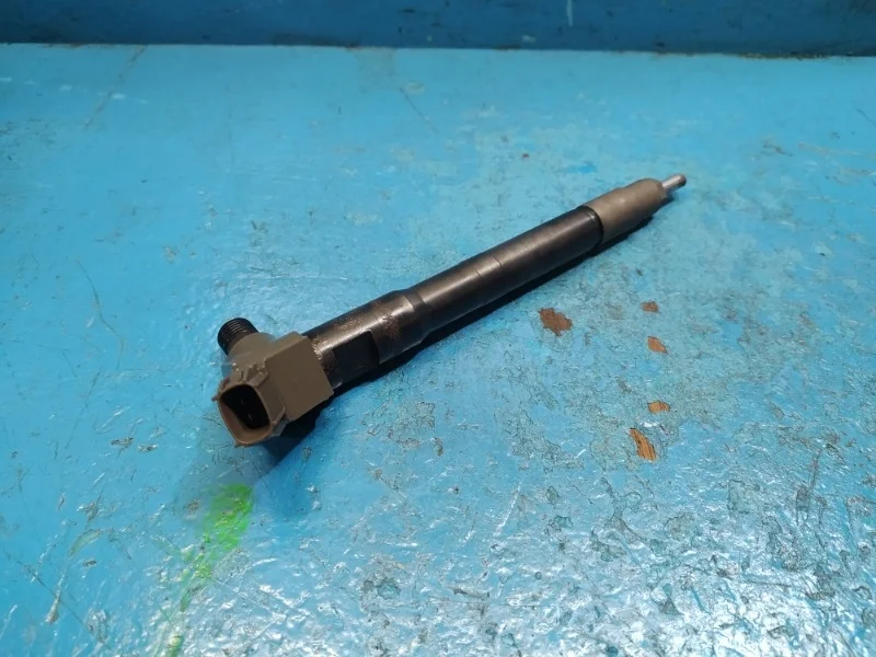 Форсунка топливная Mazda CX-5 2011-2017