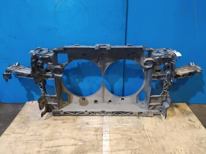 Панель передняя Infiniti M 2010-2014