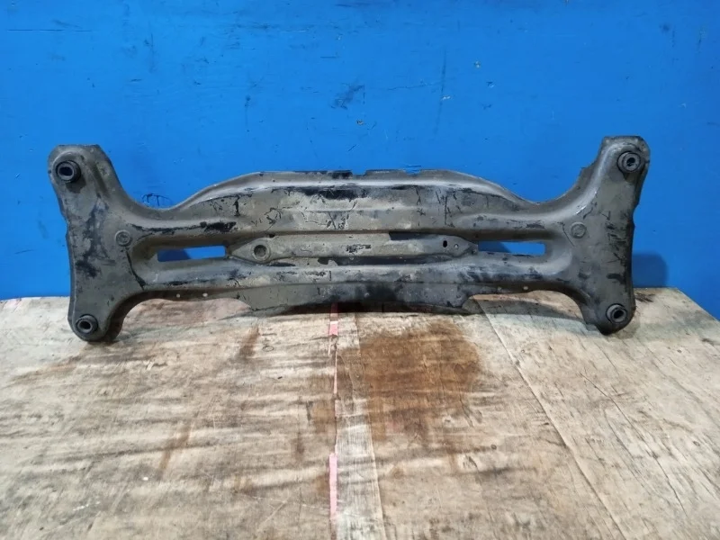 Подрамник Toyota Camry XV30 2000-2005