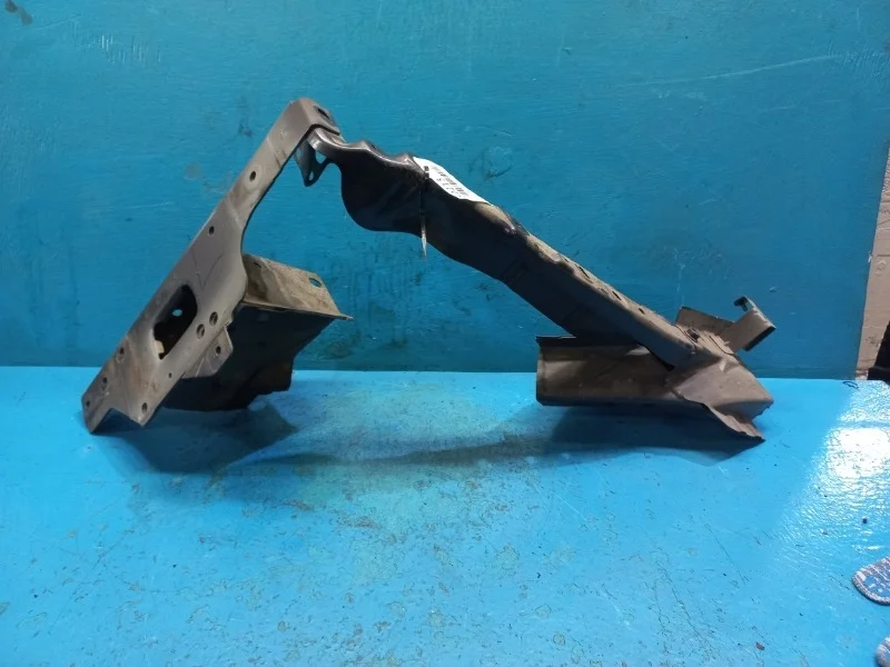 Кронштейн фары Nissan Teana J32 2008-2014