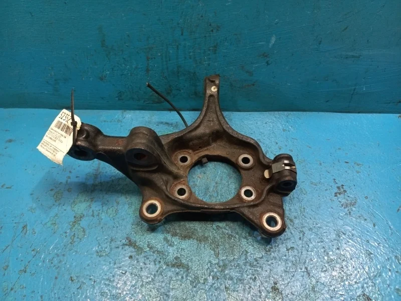 Кулак поворотный Mazda CX-5 2011-2017