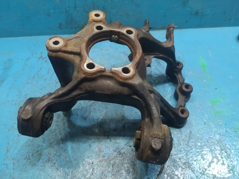 Кулак поворотный Mazda CX-5 2011-2017