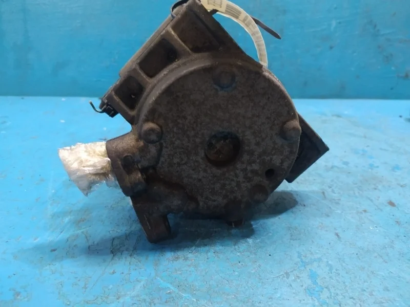 Компрессор кондиционера Infiniti QX56 2004-2010
