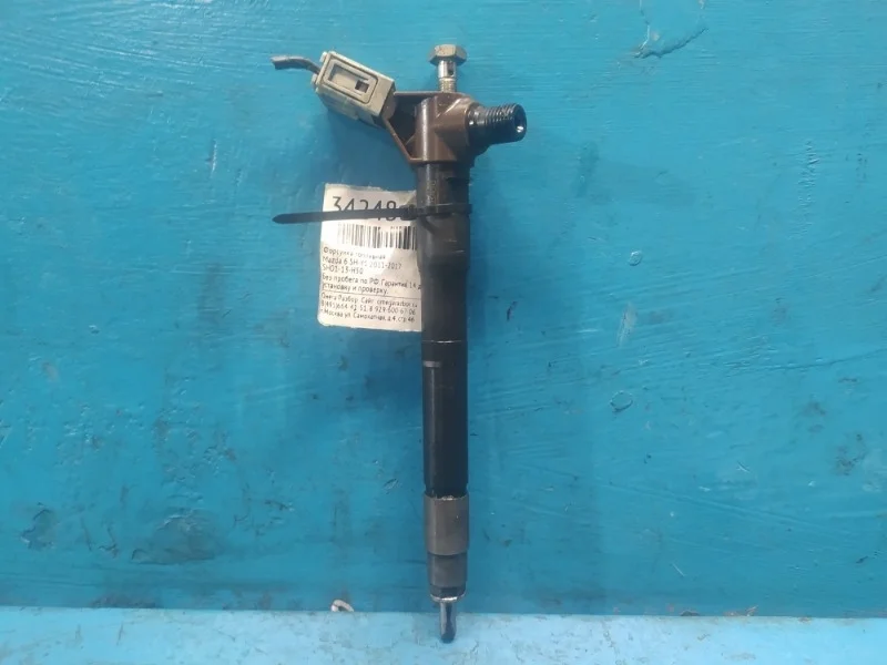 Форсунка топливная Mazda 6, CX-5 2011-2017