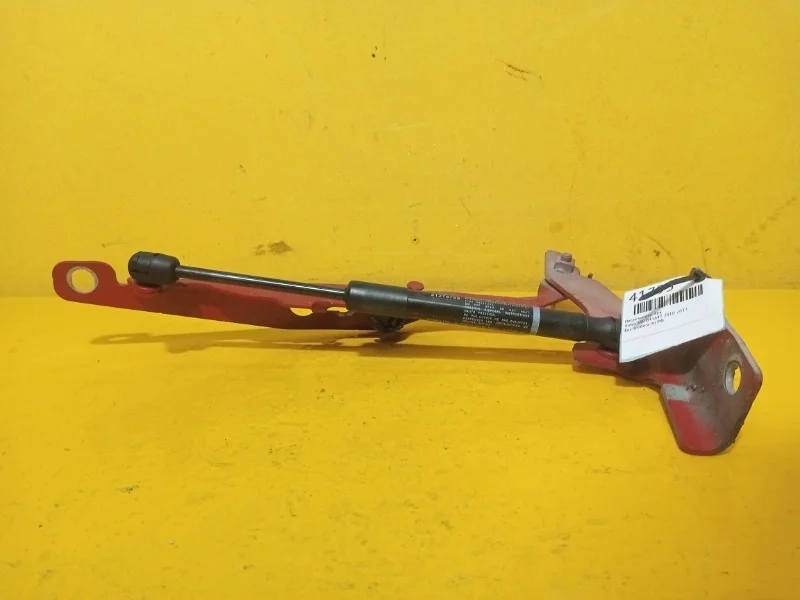 Петля капота Volvo S60 2010-2013