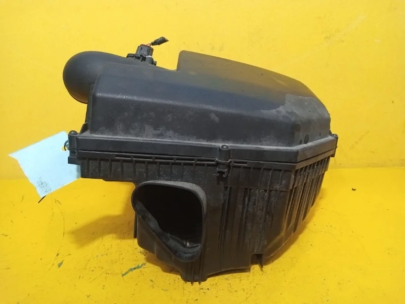 Корпус воздушного фильтра Volvo S60 2010-2013