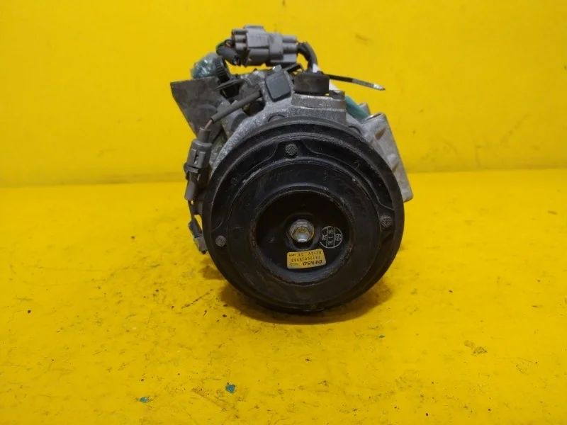 Компрессор кондиционера Toyota Alphard 2008-2015