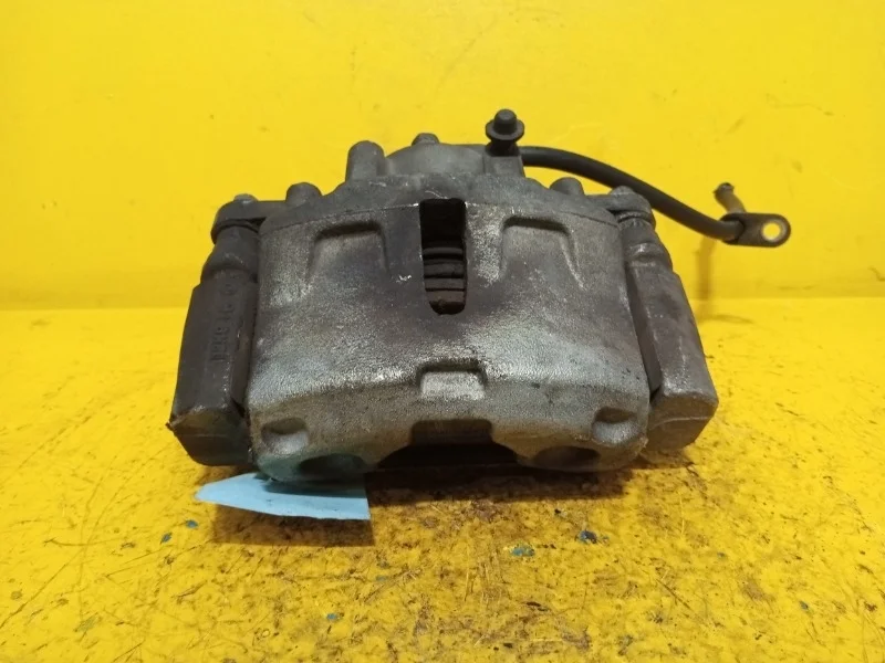 Суппорт тормозной Toyota Camry XV40 2006-2011