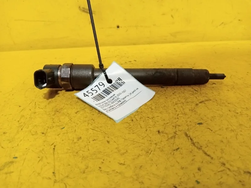 Форсунка топливная Volvo S60, S80, V70, XC70, XC90 2000-2007