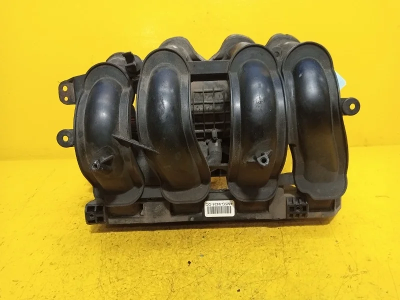 Коллектор впускной Ford Focus 2 2005-2011