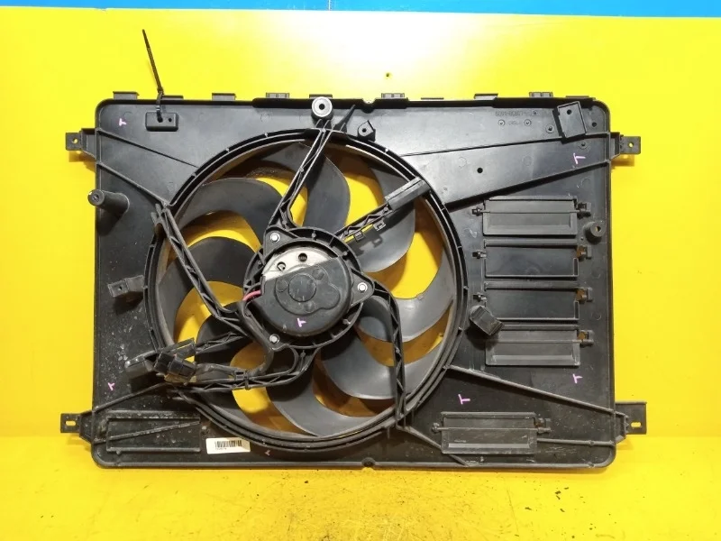 Диффузор вентилятора Volvo XC60 2013-2018