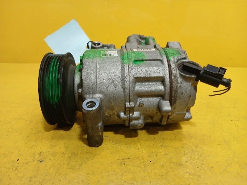 Компрессор кондиционера Audi A4, A5 2007-2015