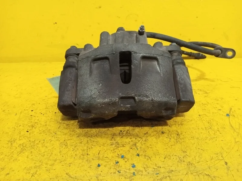 Суппорт тормозной Toyota Camry XV40 2006-2011