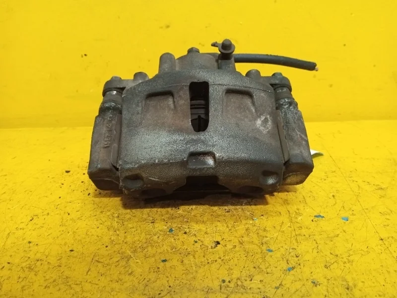 Суппорт тормозной Toyota Camry XV40 2006-2011