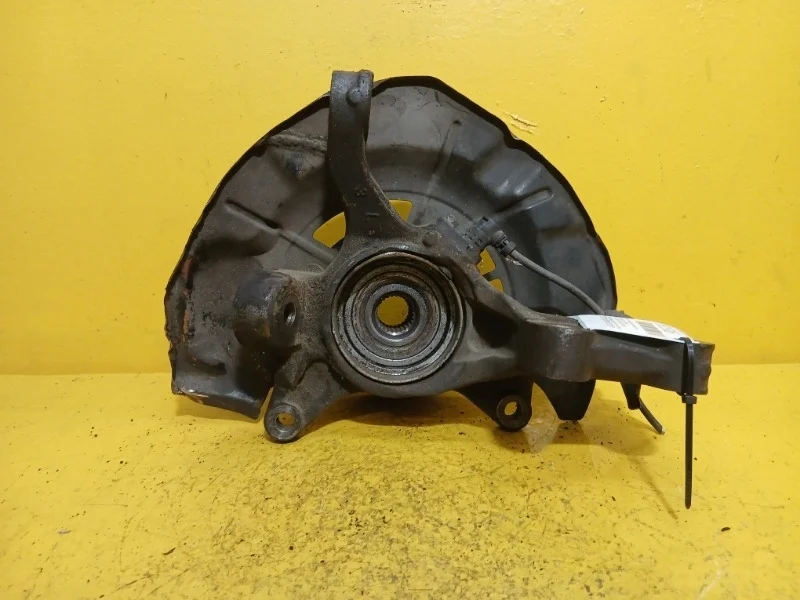 Кулак поворотный Toyota Camry XV40 2006-2011