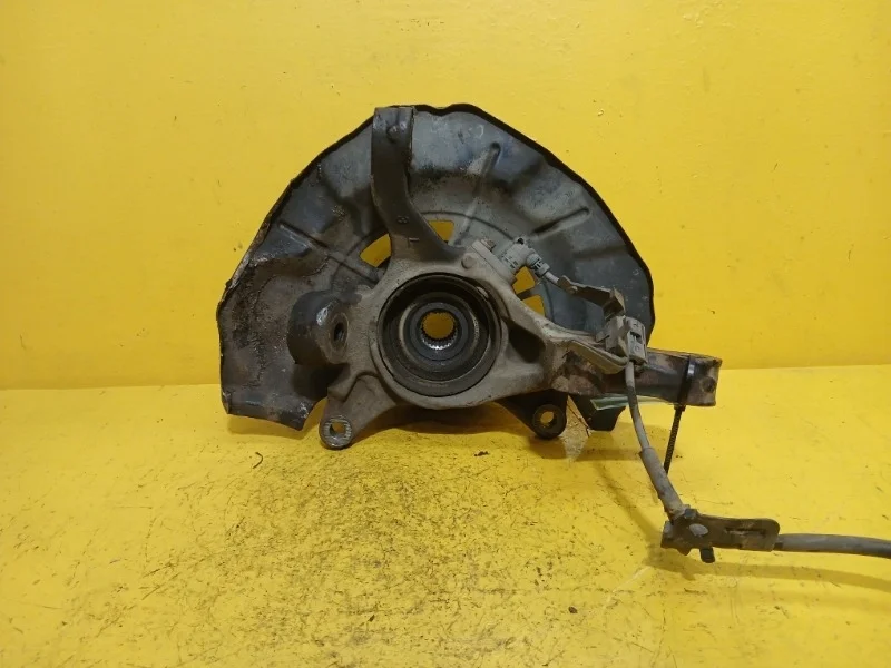 Кулак поворотный Toyota Camry XV40 2006-2011