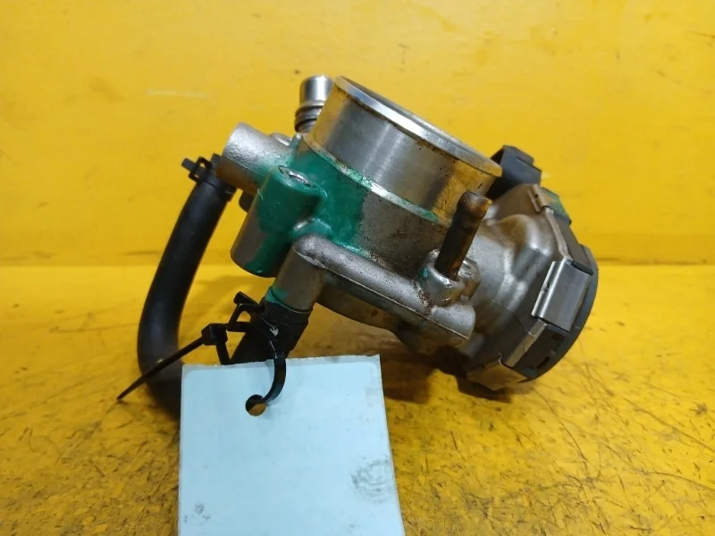 Дроссельная заслонка Opel Astra 2004-2015