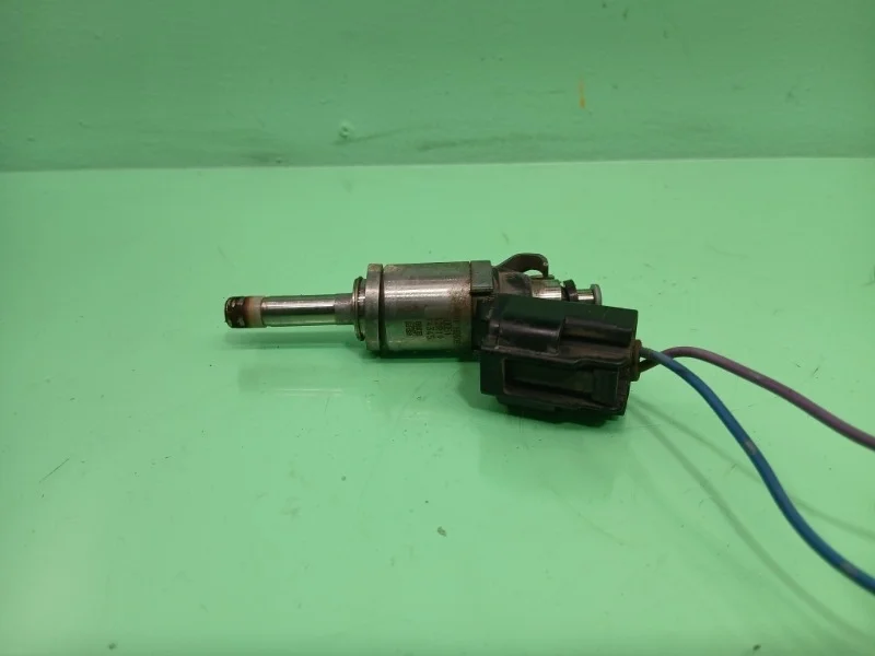 Форсунка топливная Mazda CX-5, 3, 6 2012-2017